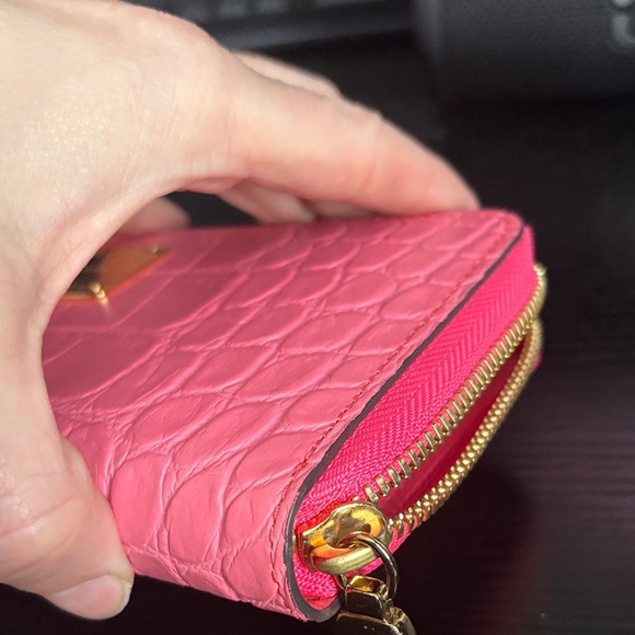 MCM LIKE NEW limited edition pink amazing condition - Picture 6 of 17